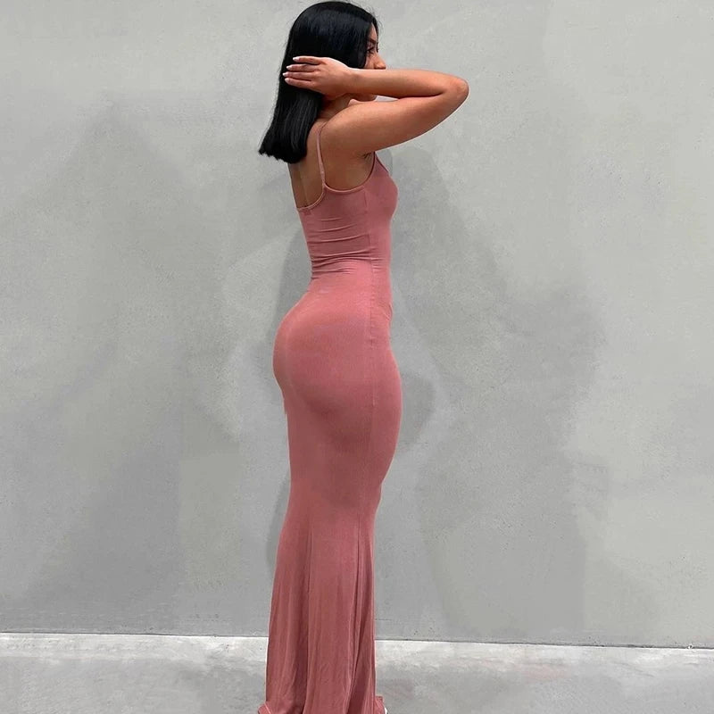 Langes Körperkleid